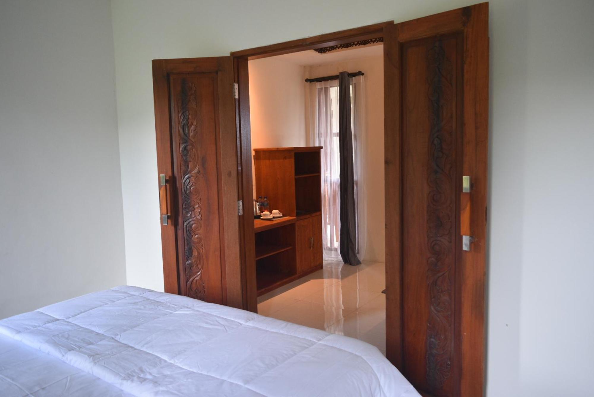 Ketut Joglo Guest House Νούσα Ντούα Εξωτερικό φωτογραφία